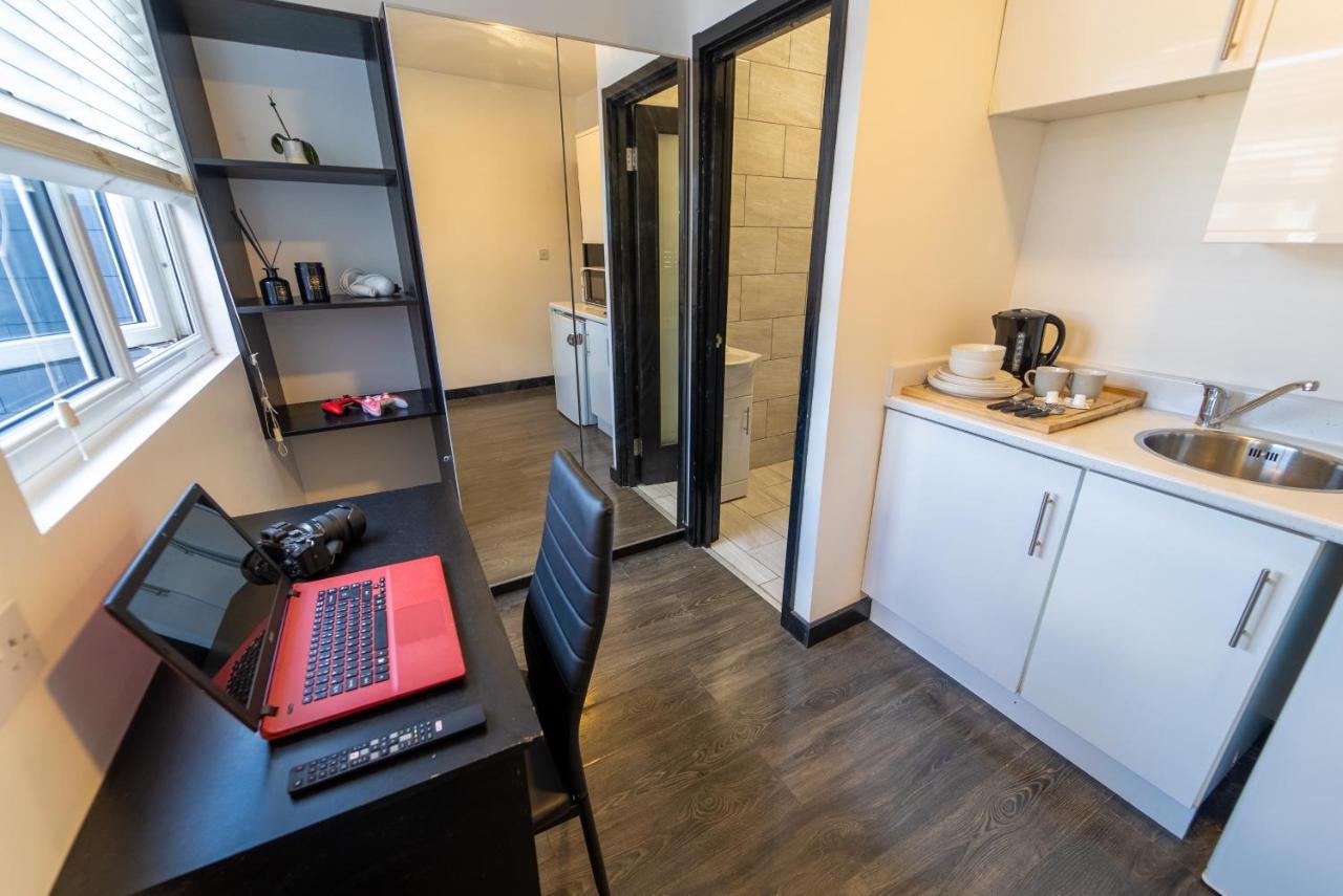 Staysa Equipped Studios Near Qe And Uob In Guesthouse Close To The City! 伯明翰 客房 照片