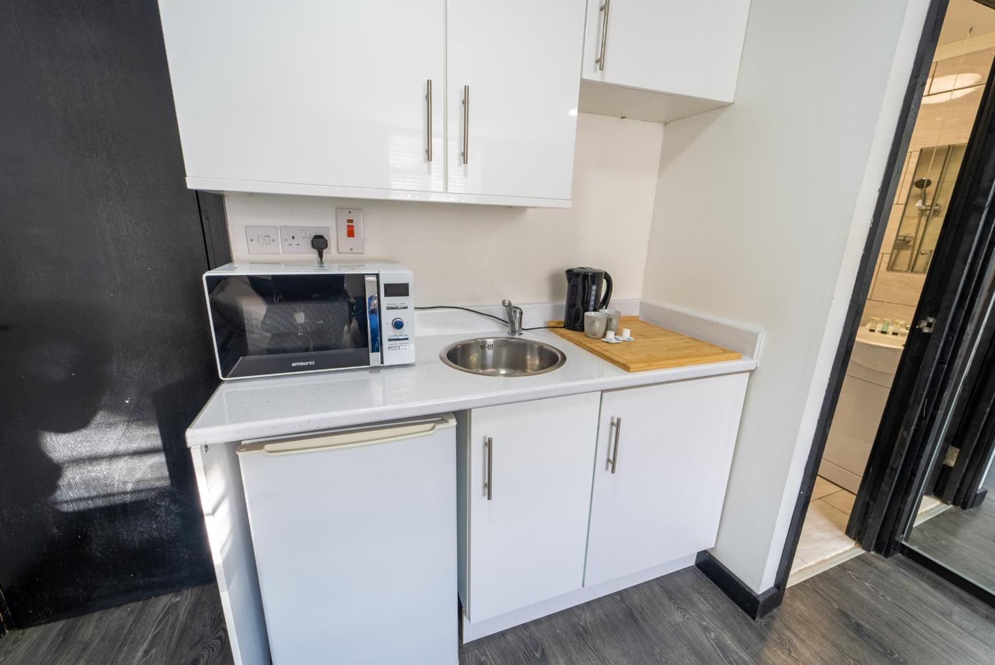 Staysa Equipped Studios Near Qe And Uob In Guesthouse Close To The City! 伯明翰 客房 照片