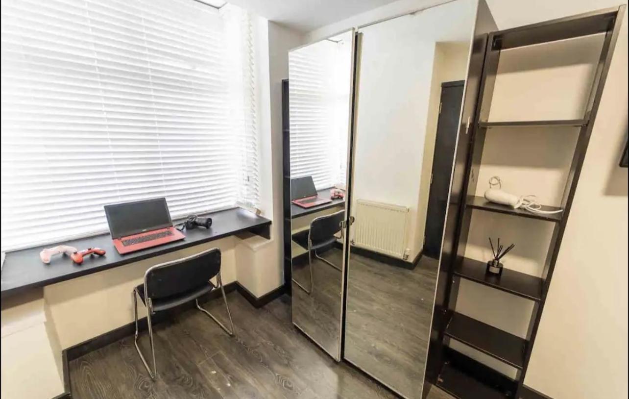 Staysa Equipped Studios Near Qe And Uob In Guesthouse Close To The City! 伯明翰 外观 照片